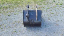 JD310 HD Bucket 600mm wide, J200 adapter & rock teeth(1U3202RC) * 4, without pins, with side