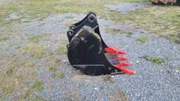 JCB 3CX HD Bucket, 600mm wide 53103208 teeth*1, 53103209 Teeth*1, 53103205 Teeth*2, without pins,