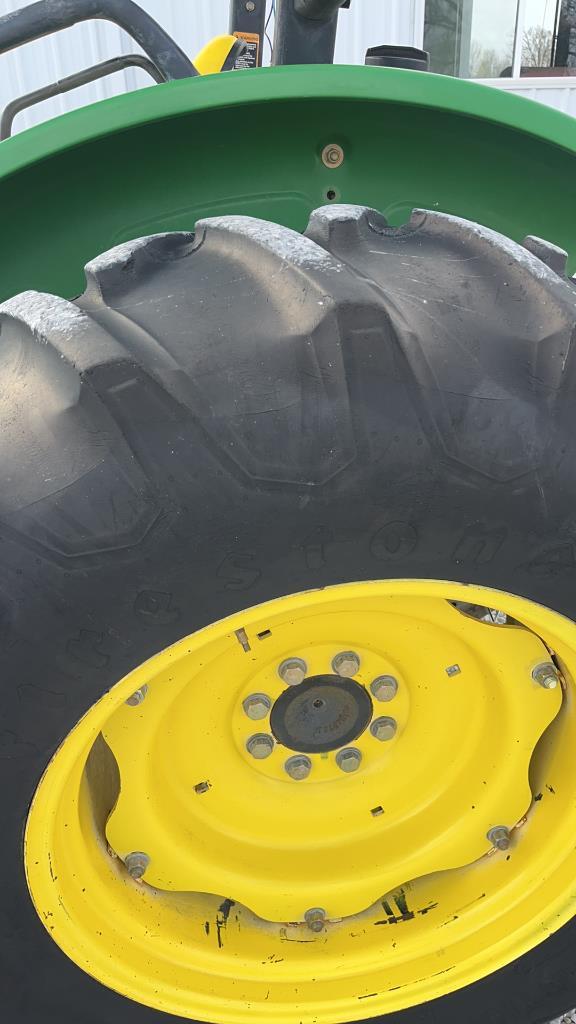 2006 John Deere 5225