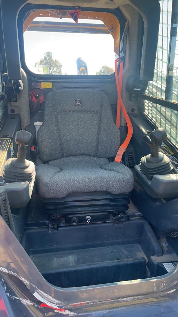 2021 Deere 333G