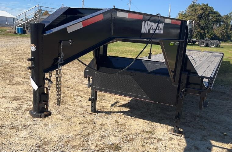 2023 MP Custom 40' Trailer