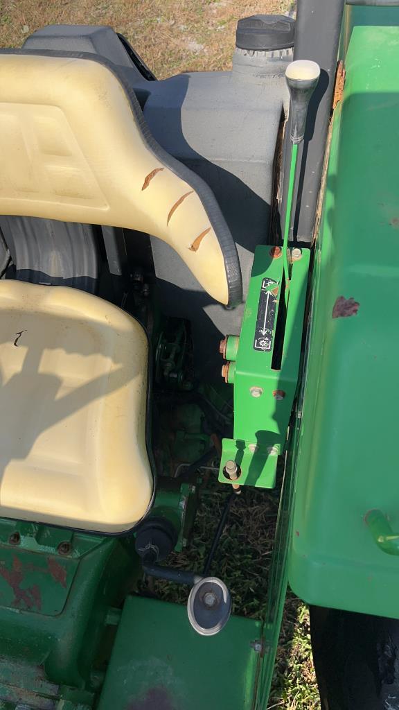 John Deere 5075E