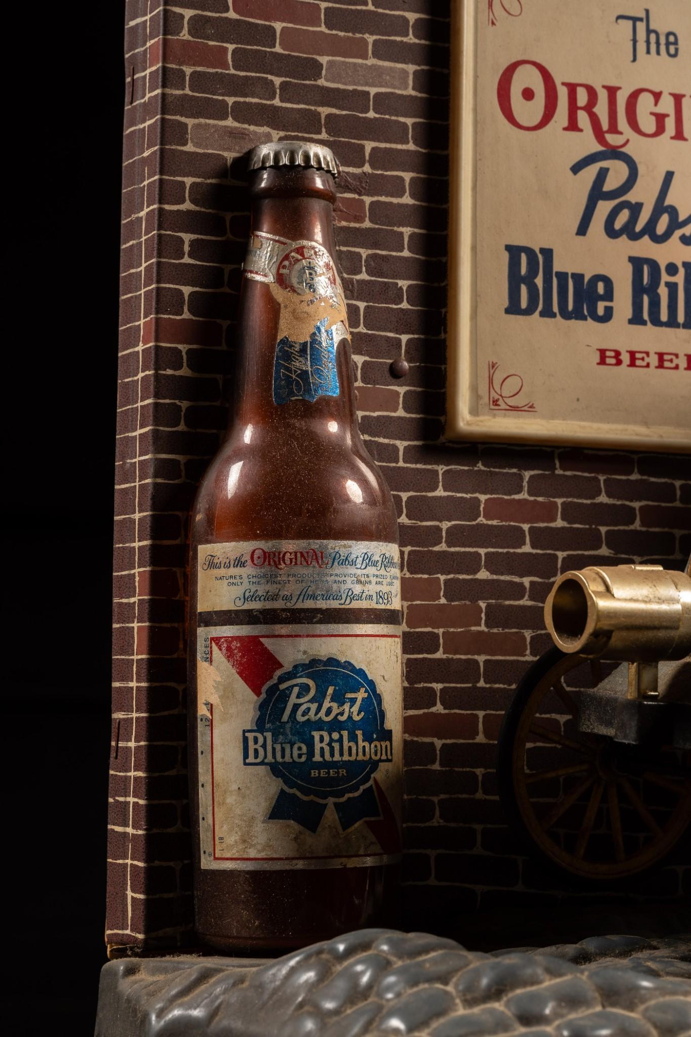 Vintage Moving PBR Sign