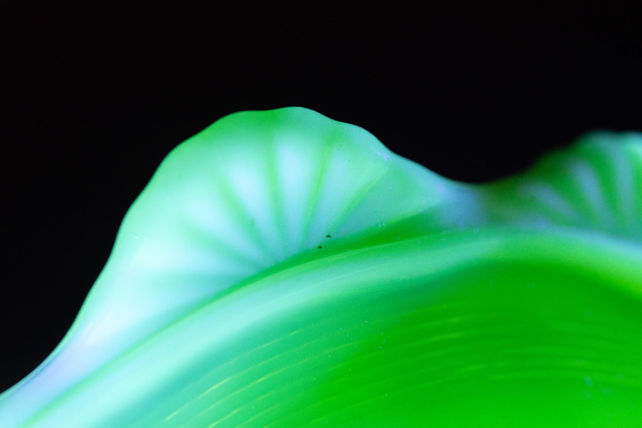 Antique Uranium Glass Pinch Bowl