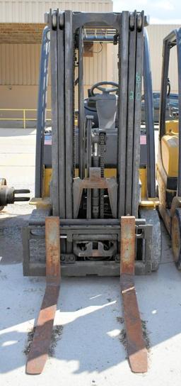 Yale Model GLC050VXNVSE083, 4800-Lbs. x 171.3" Lift Capacity LP Gas Fork Lift Truck