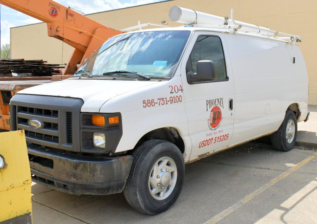 2013 Ford E250 3/4-Ton Super Duty Econoline Cargo Van