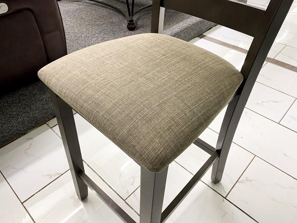 Grey chair, cushioned seat