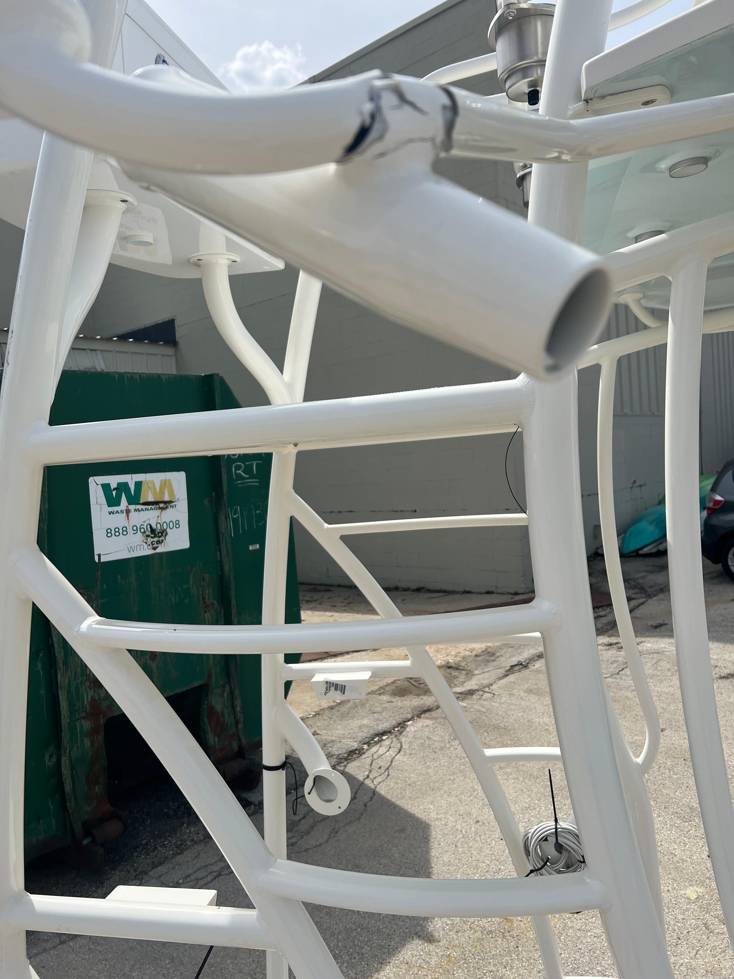 Ranger boat hard t-top w/ lights