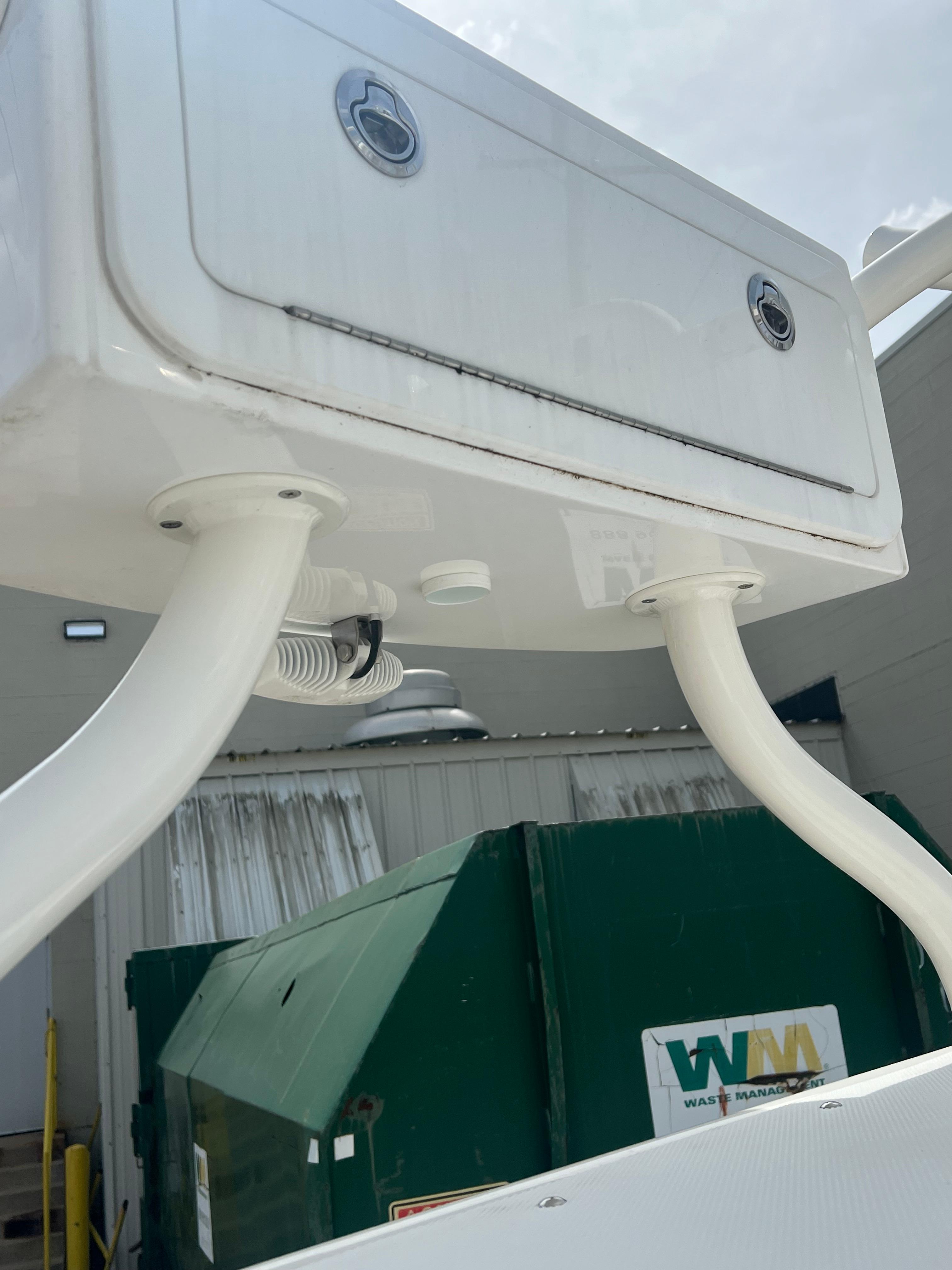 Ranger boat hard t-top w/ lights