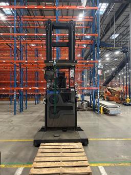 Wire Guided Raymond Order Picker Model 560-opc30tt