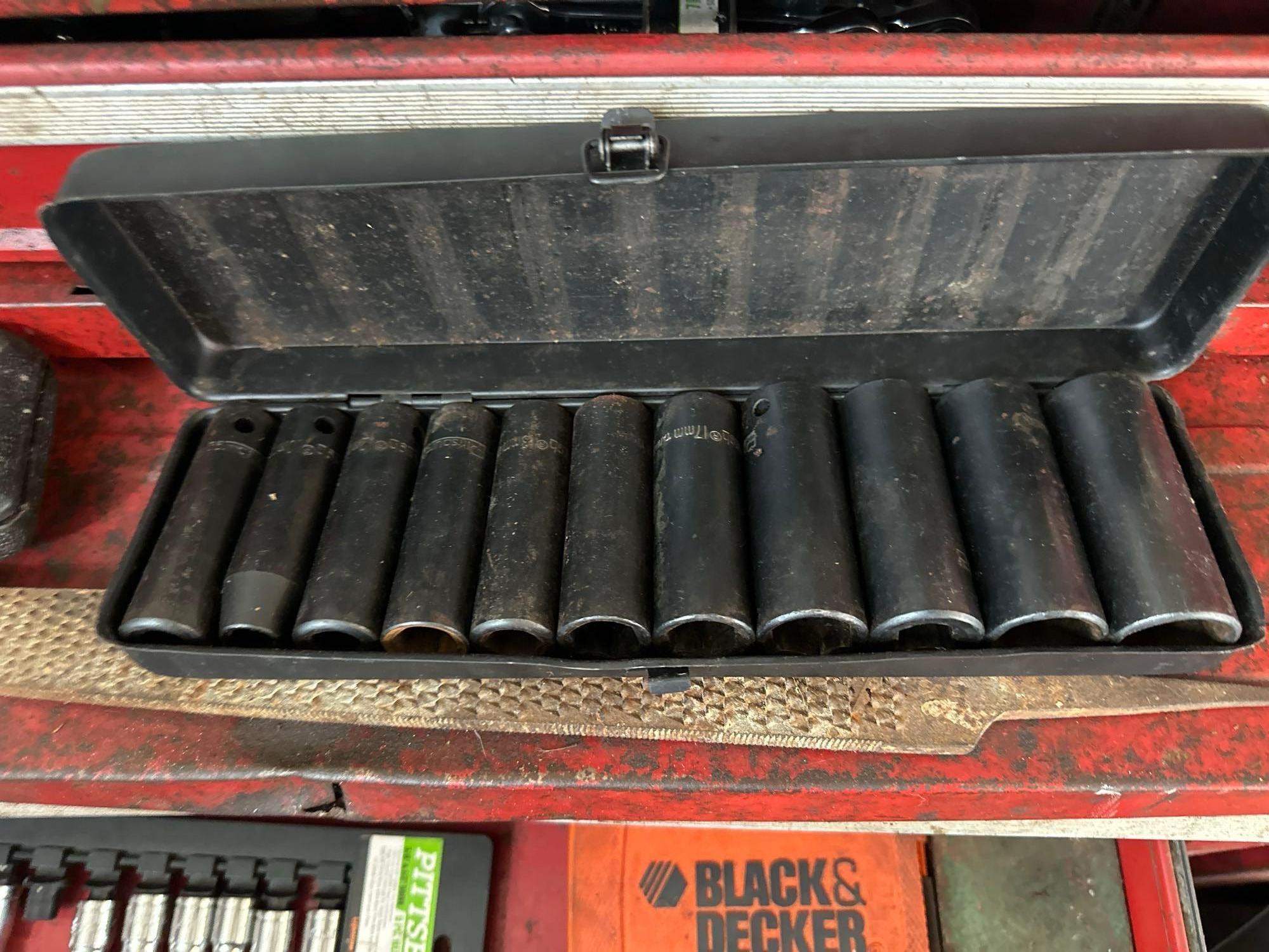 Craftsman Tool Chest FULL of Hand Tools