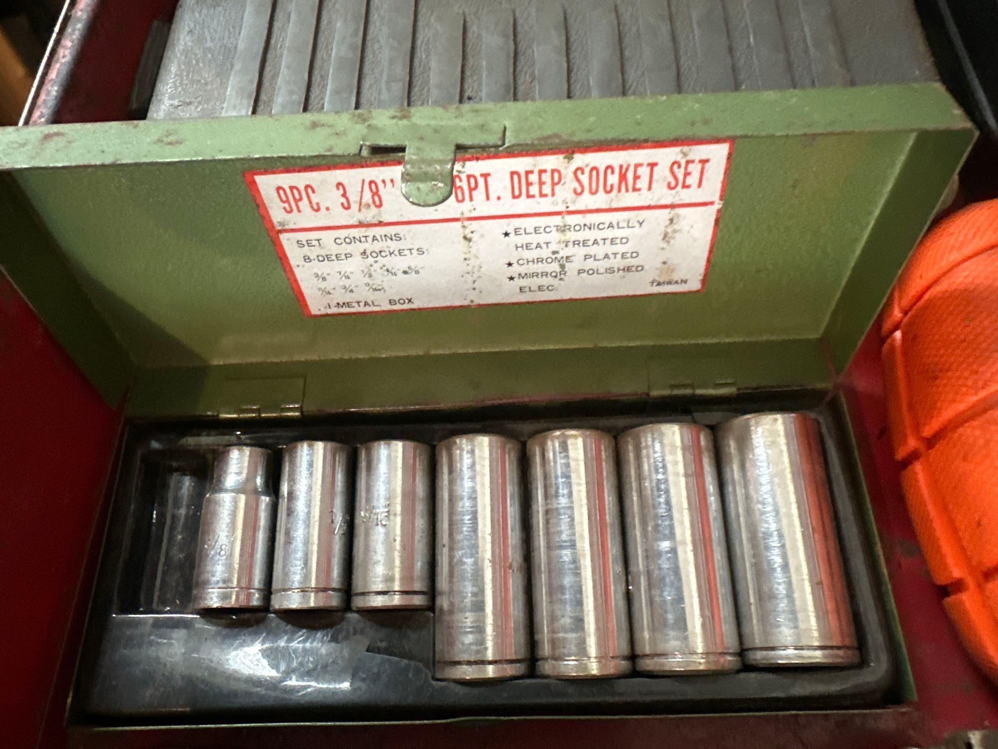 Craftsman Tool Chest FULL of Hand Tools