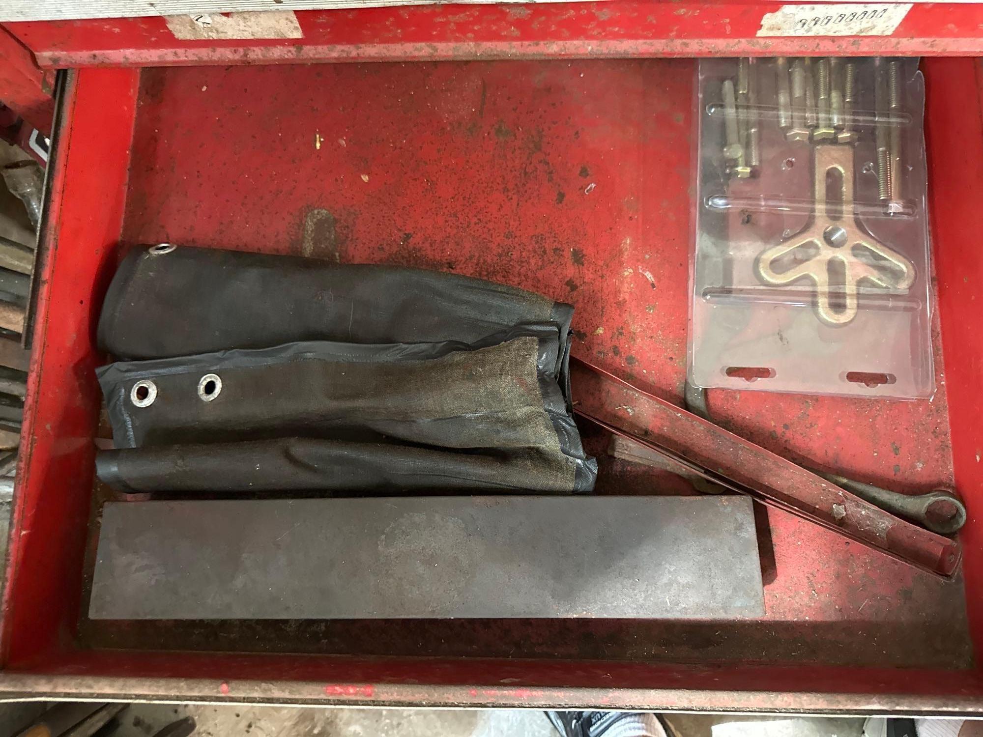 Craftsman Tool Chest FULL of Hand Tools