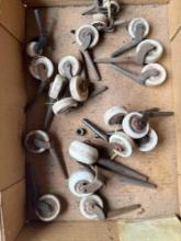 Flat of Porcelain Cast Iron Furniture Casters