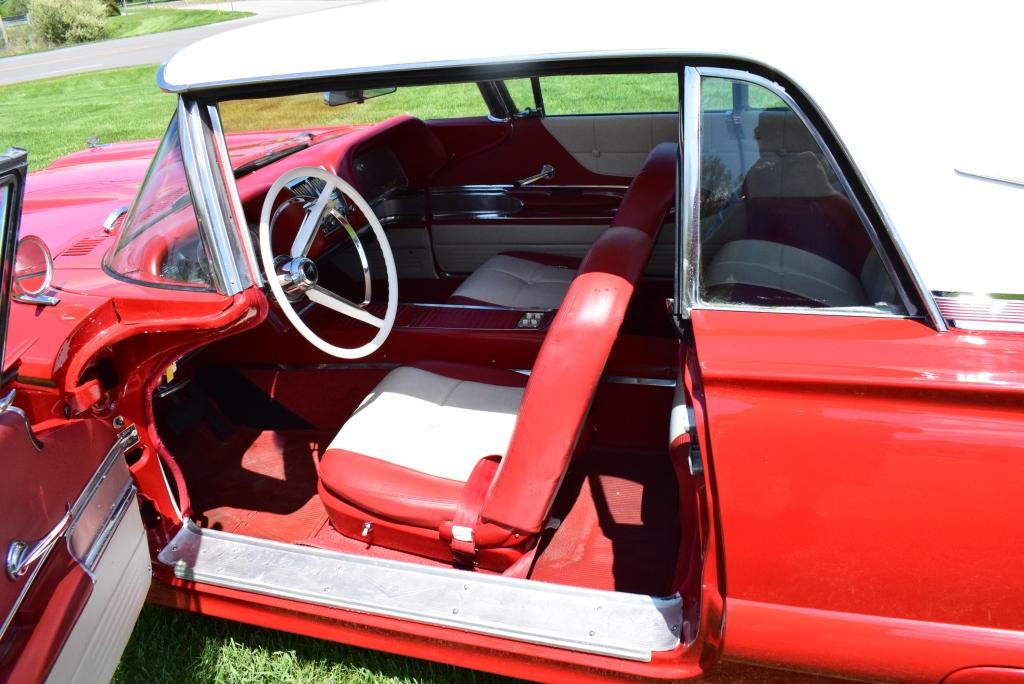 1960 Ford Thunderbird, 390