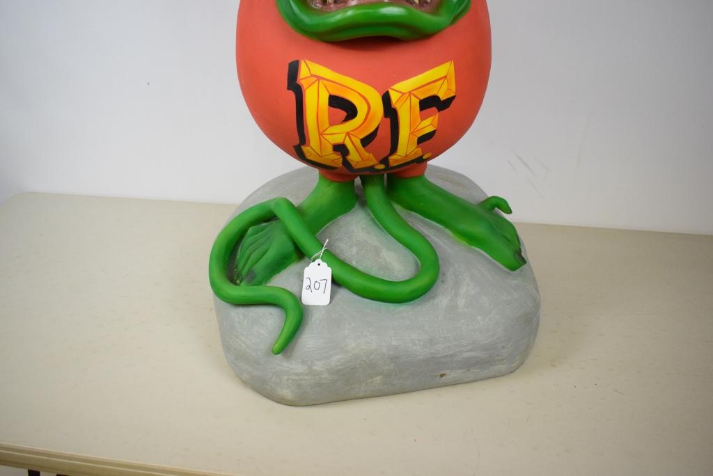 Rat Fink statue