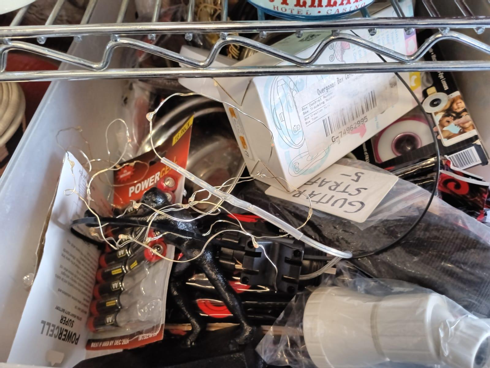 CONTENTS ONLY - NO SHELF