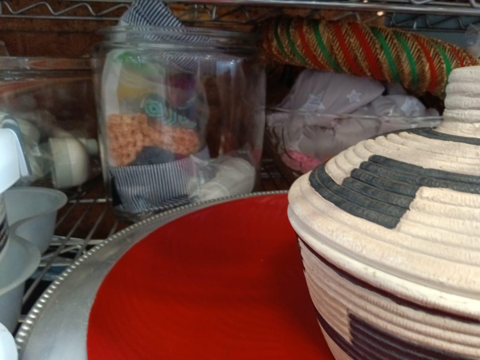 CONTENTS ONLY - NO SHELF