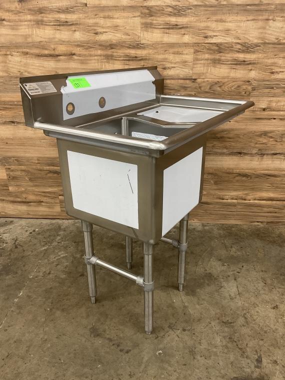 New Advance Tabco Single Bay Sink