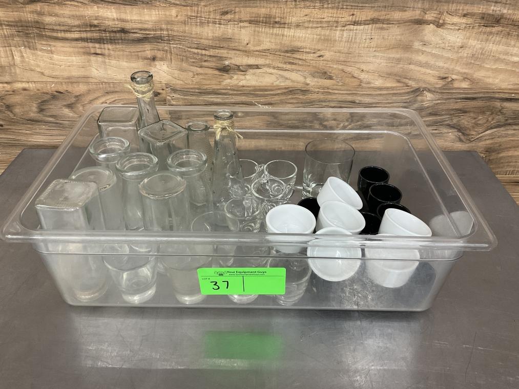 Lot of Glassware