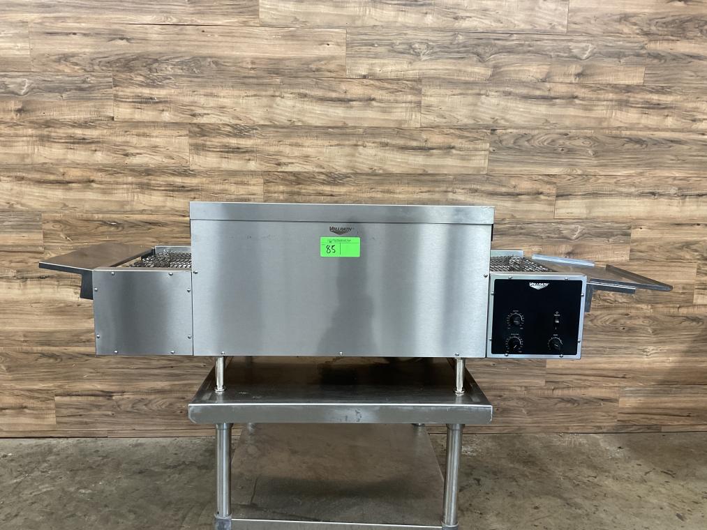 Vollrath Countertop Conveyor Pizza Oven, 240v