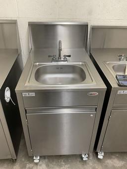 QualServ Portable Hand Wash Station