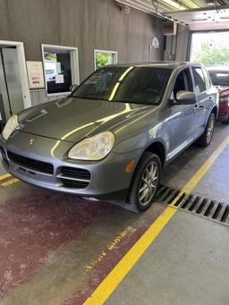 2004 Porsche Cayenne S