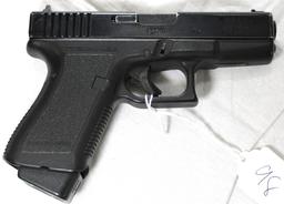 Glock 19 Gen 2 9mm Pistol w/Holster, Spare Mags, and Mag Pouch