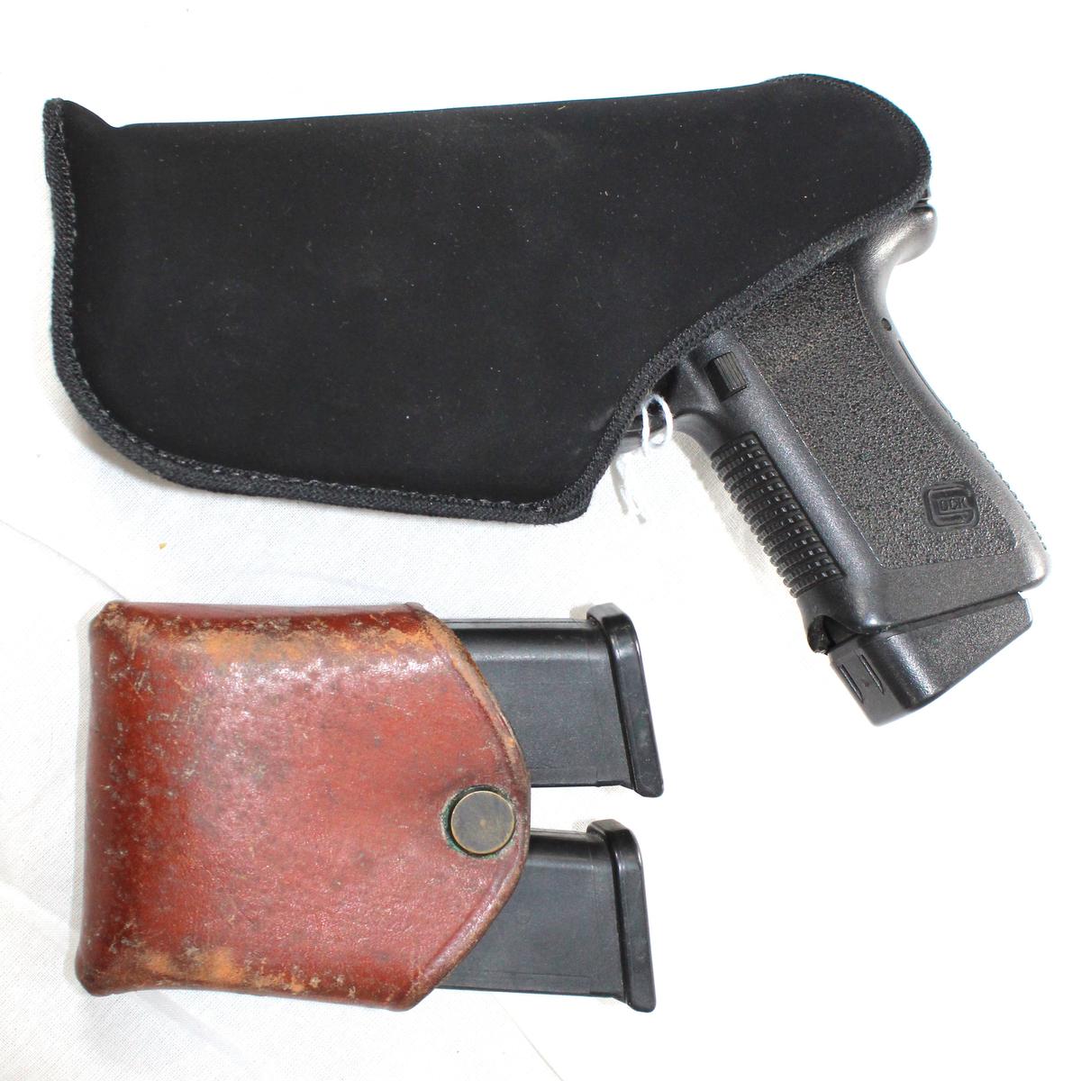 Glock 19 Gen 2 9mm Pistol w/Holster, Spare Mags, and Mag Pouch
