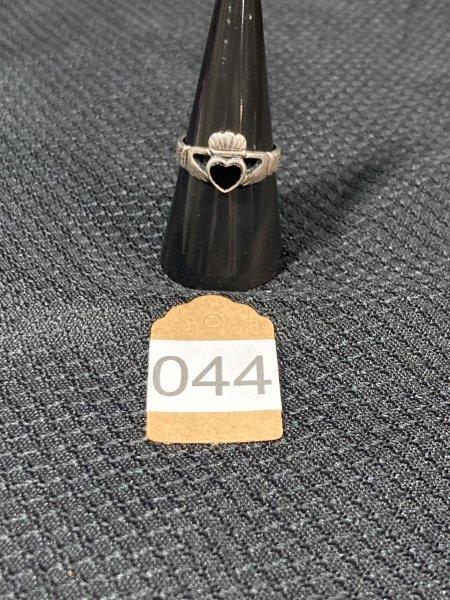 Sterling Silver Onyx Claddagh Ring Size 8