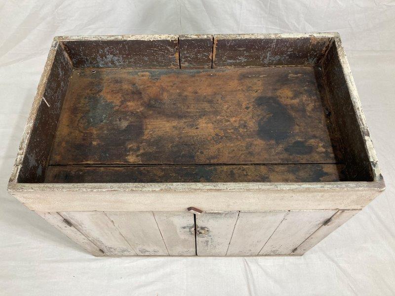Primitive Painted Dry Sink