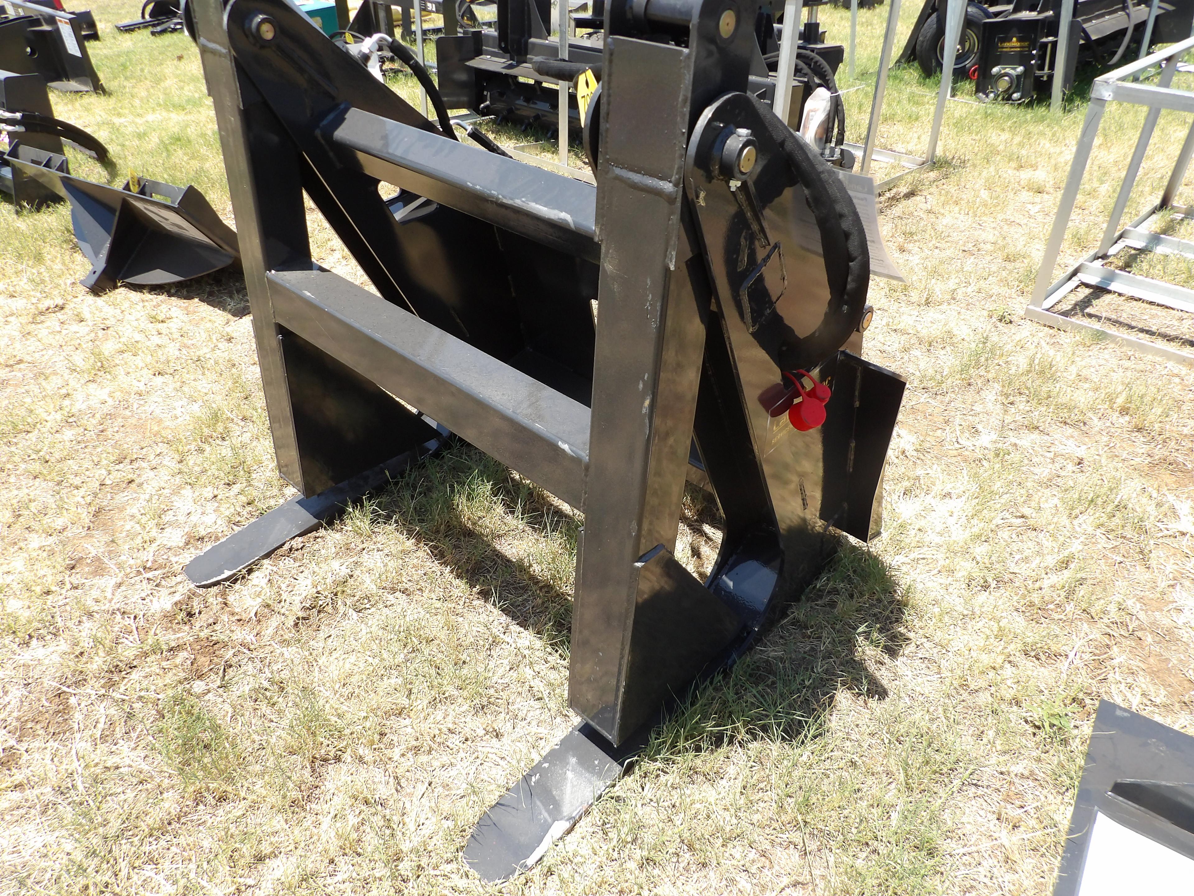 SKID STEER LOG GRAPPLE