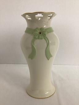 Lenox Shamrock Clover Vase