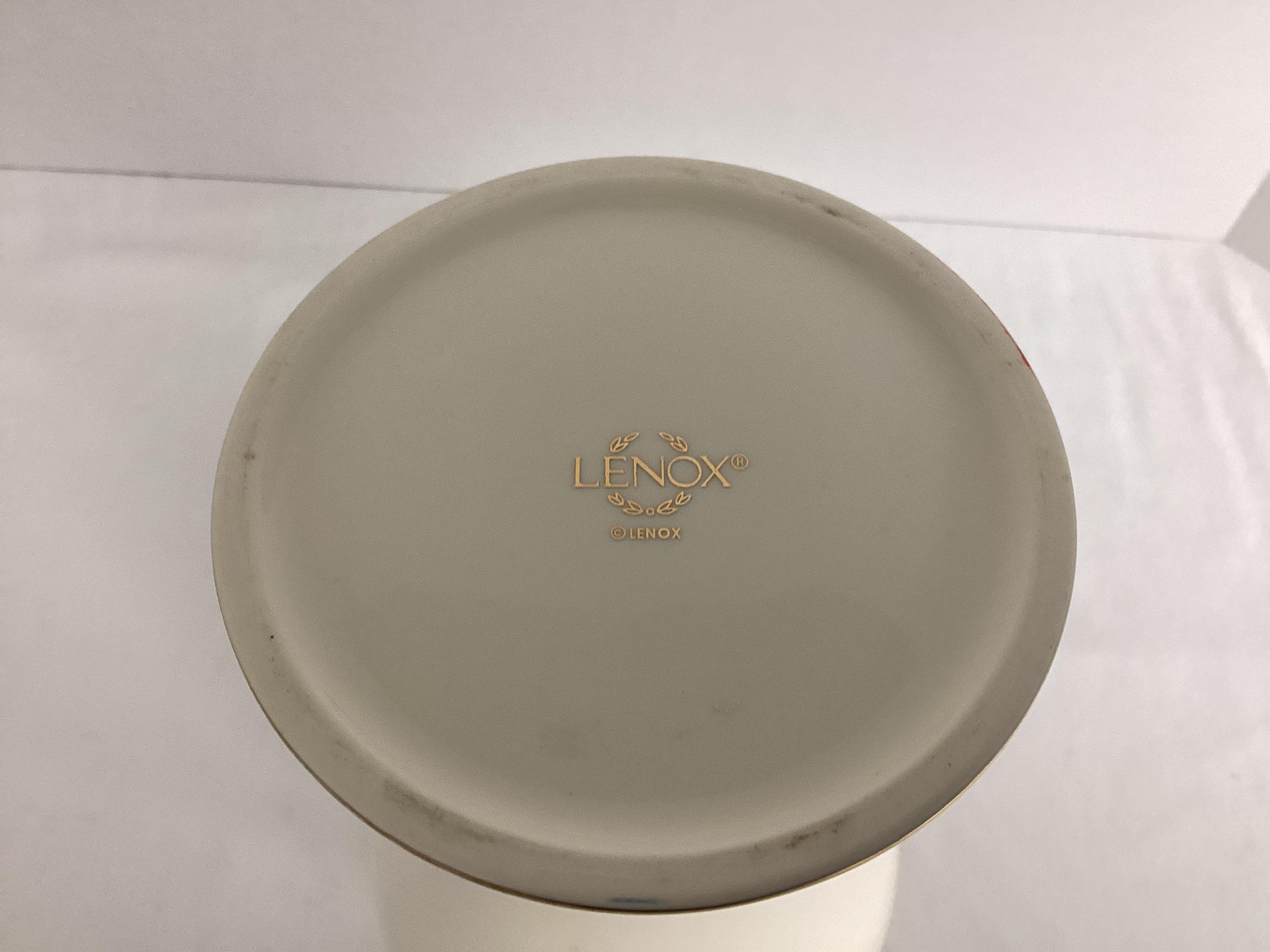 Lenox Shamrock Clover Vase