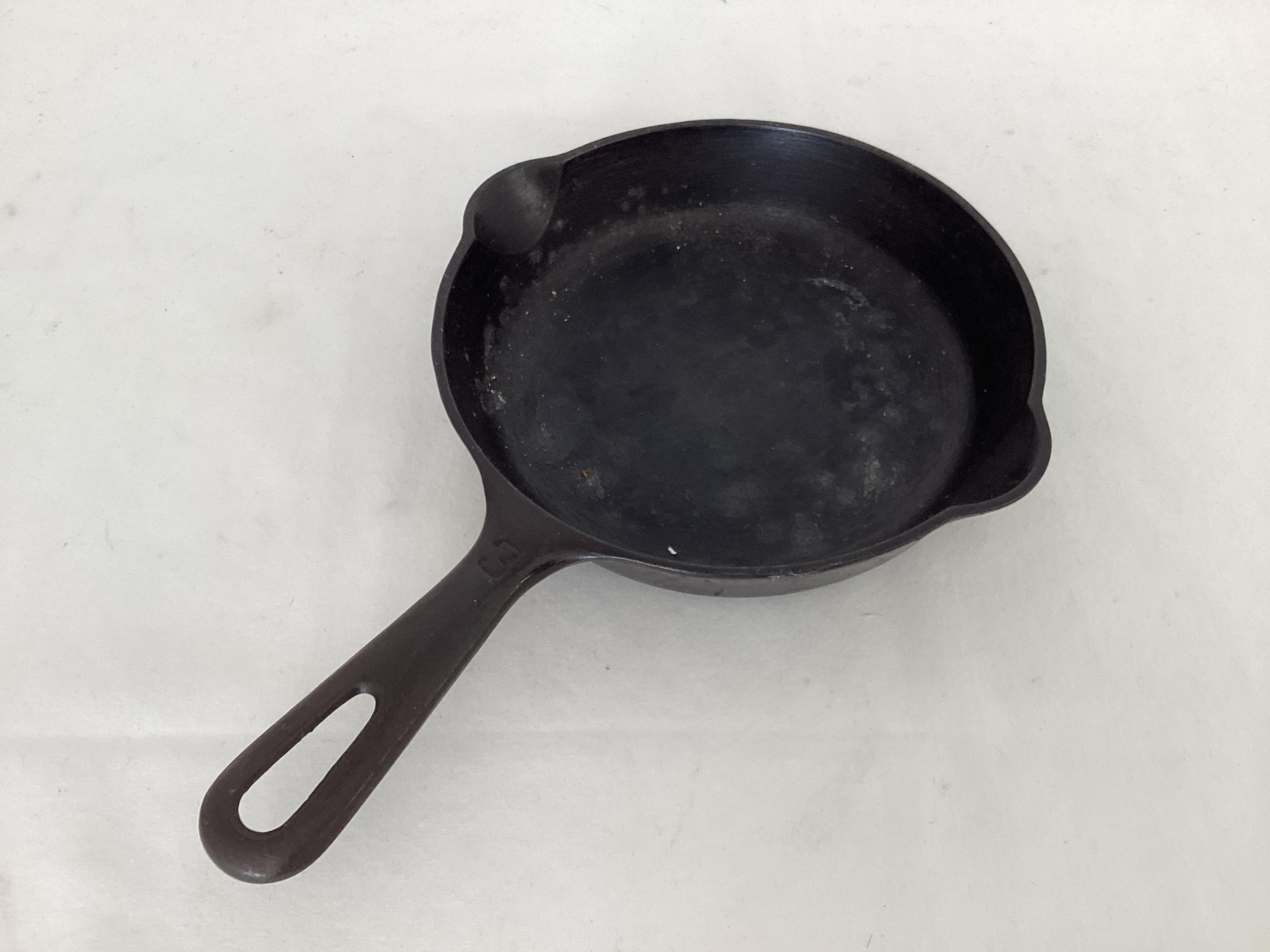 Griswold #3 Cast Iron Skillet