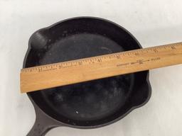 Griswold #3 Cast Iron Skillet