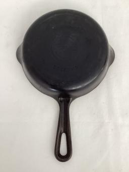 Griswold #3 Cast Iron Skillet