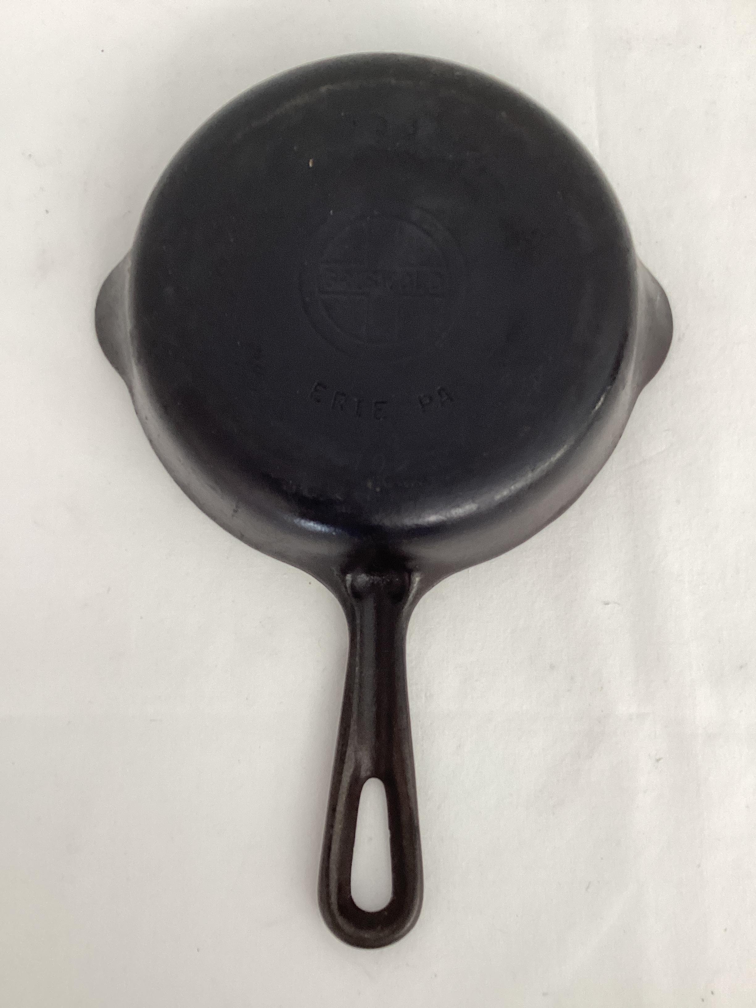 Griswold #3 Cast Iron Skillet