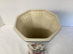 Delft's Holland Floral Pattern Vase