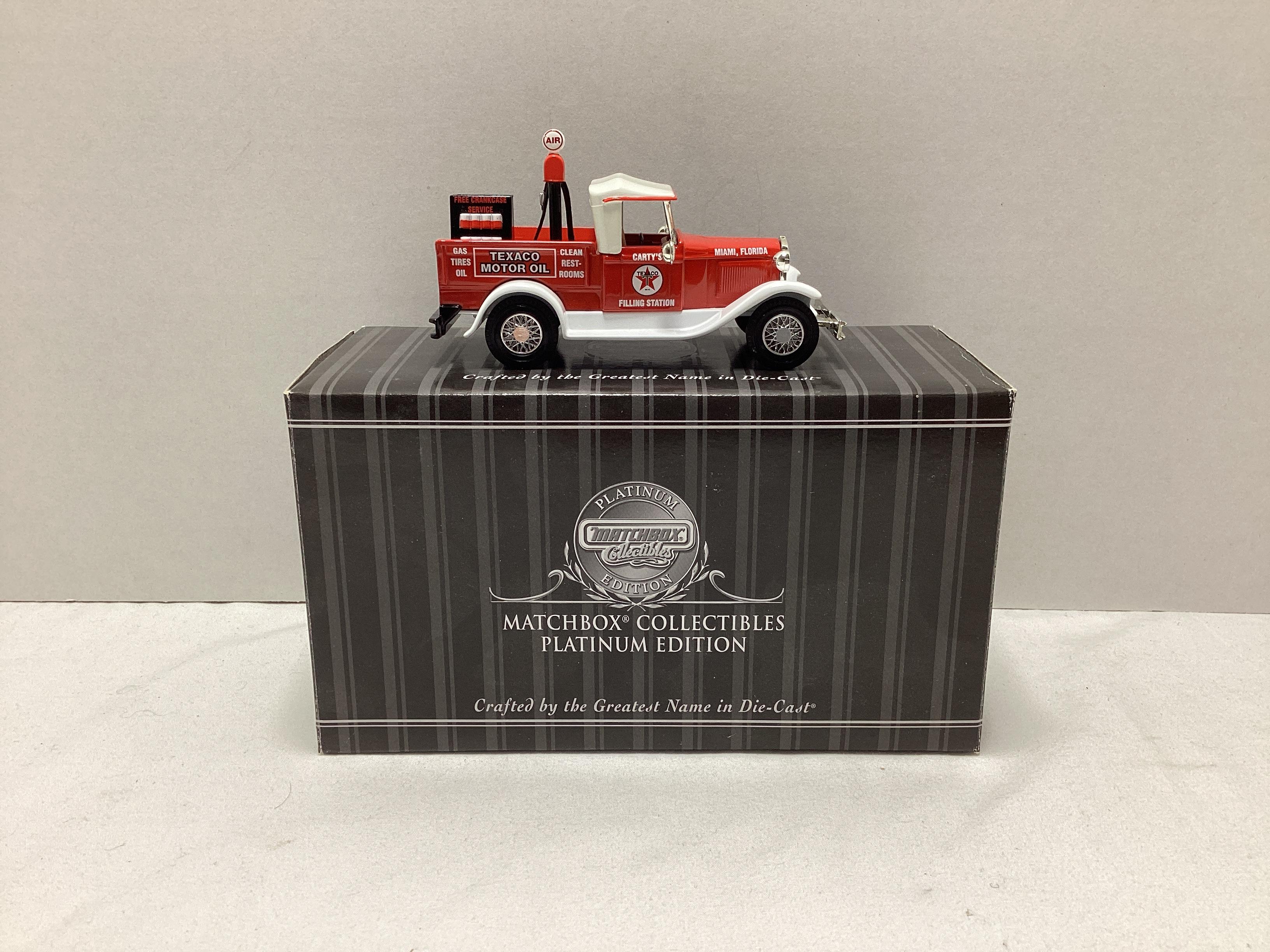 Matchbox Texaco Filling Station 1930 Ford Model A Diecast