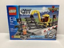 New LEGO City 7936 Level Crossing Building Set