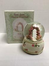 Rose Linen Musical Waterball in Box