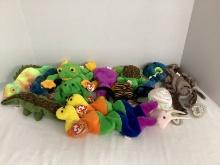 Ty Beanie Babies - Iggy, Rainbow, 2 Legs, Smoochy, Patti, Speedy, Hissy, Stinger, Spinner,