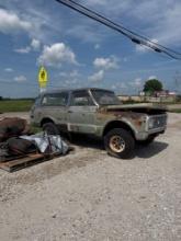 1972 CHEVY BLAZER - NO MOTOR OR TRANNY - TWO BOXES OF PARTS