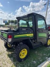 2022 JOHN DEERE XUV 835M SIDE BY SIDE HYDRAULIC TILT BED - HEAT AND AC - WITH RADIO - 182 MILES -