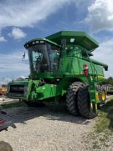 JOHN DEERE 9660 STS 2 WHEEL DRIVE COMBINE 4307 ENGINE HOURS, 2799 SPREADER HOURS, NEW TURBO AND
