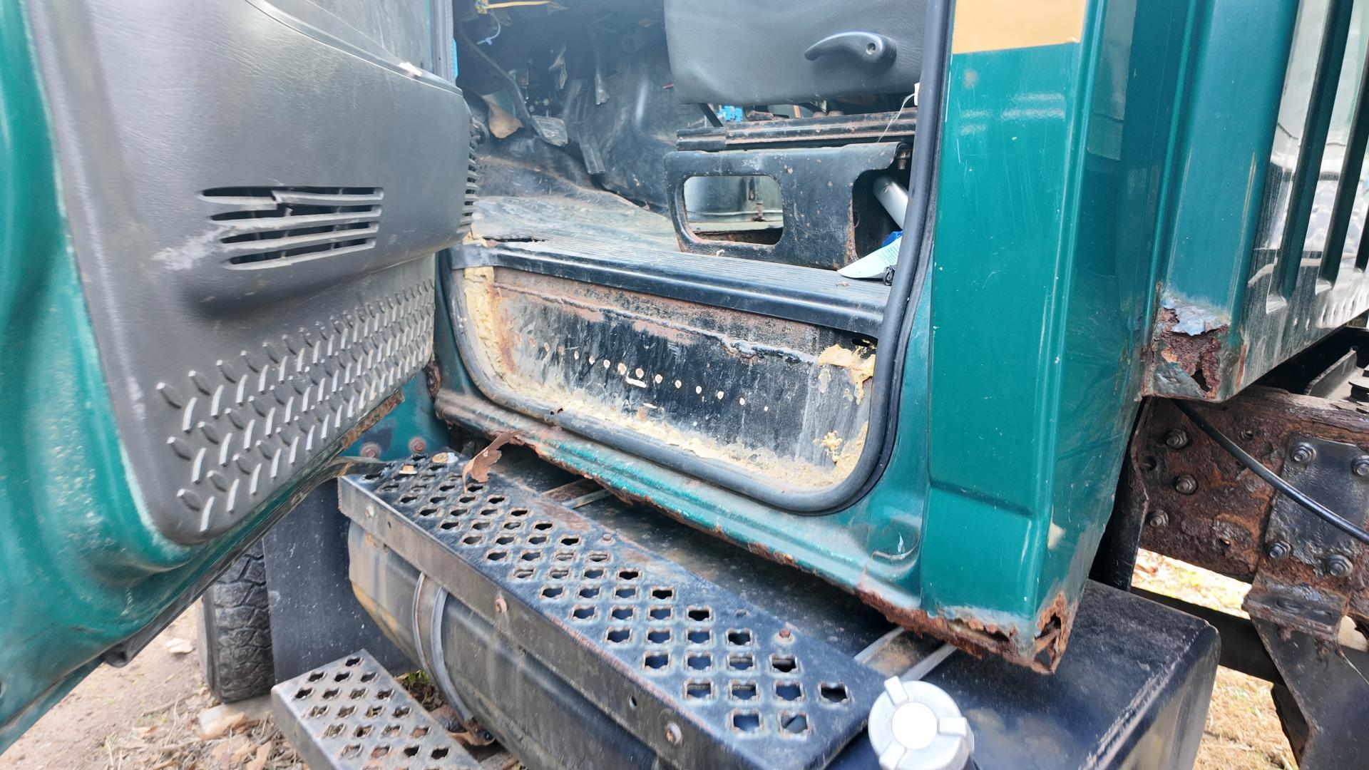 2006 GMC C5500 Duramax. 29k Miles. 4x4.