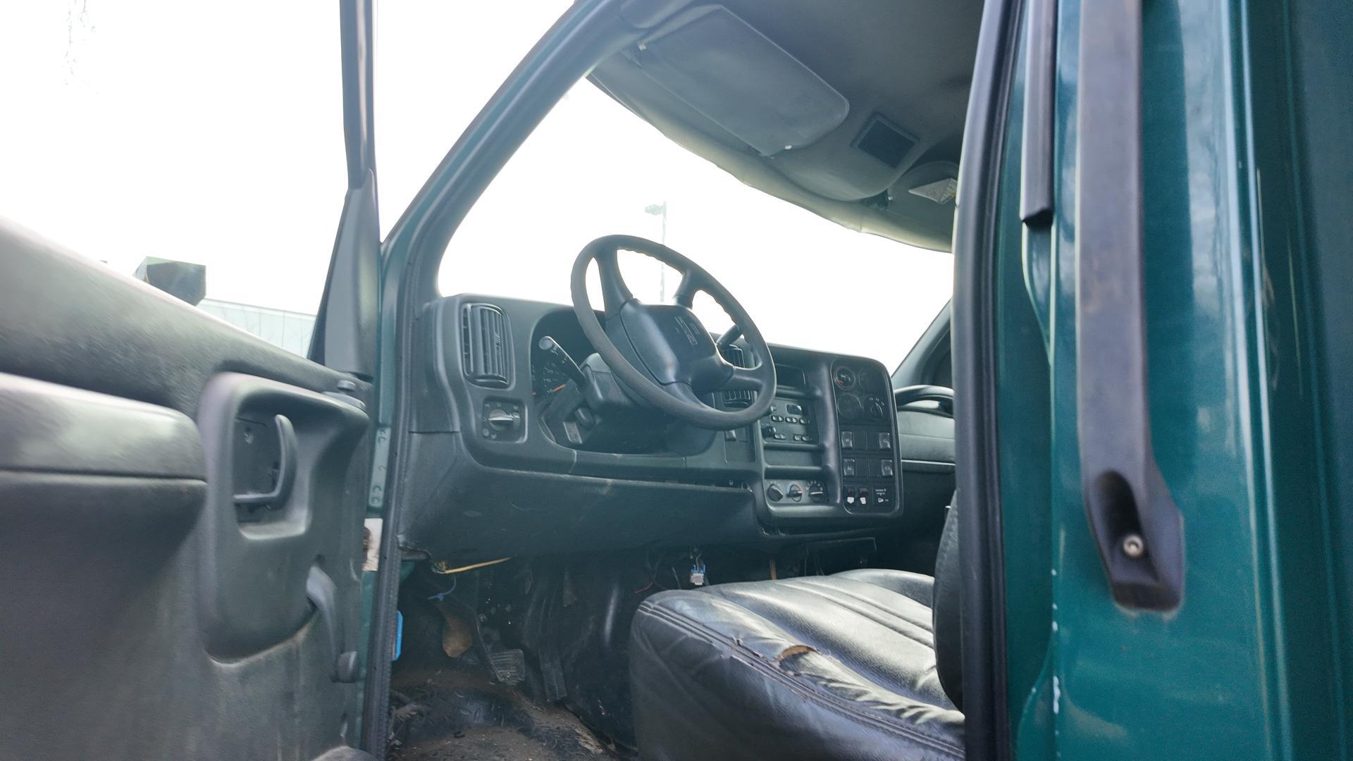 2006 GMC C5500 Duramax. 29k Miles. 4x4.