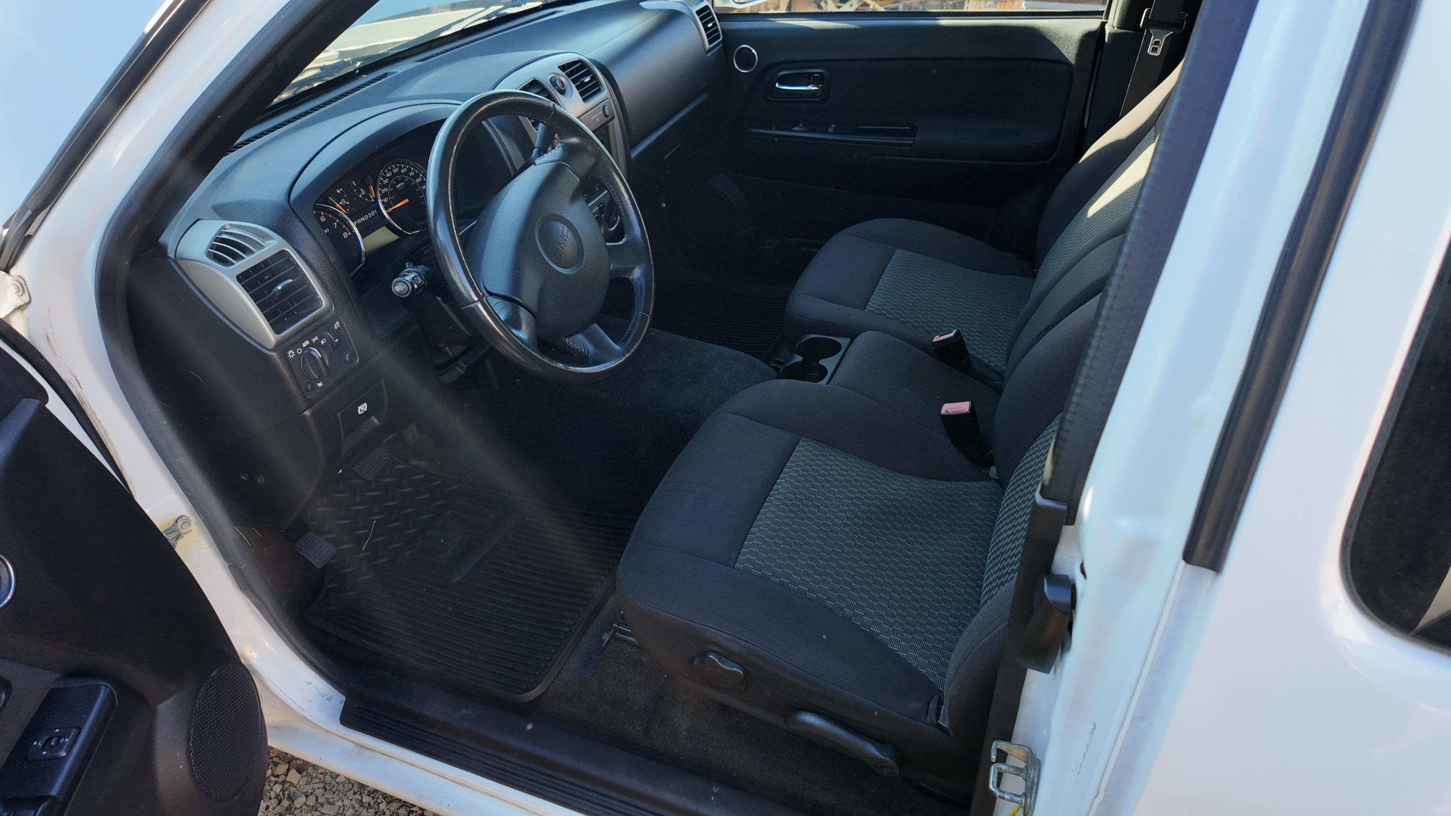 2012 Chevy Colorado 130k miles. 4x4. 5 cylinder.