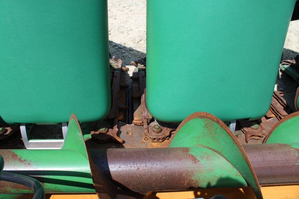 John Deere 693